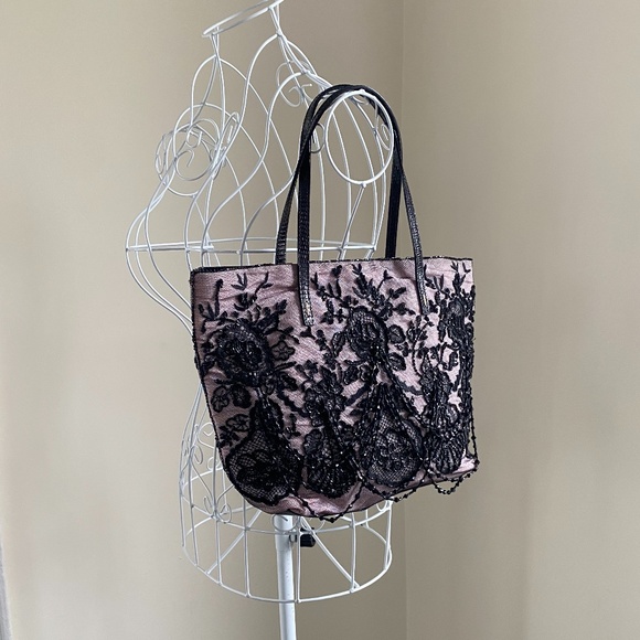 Vintage Valentino Garavani Beaded Lace Tote - Picture 14 of 15